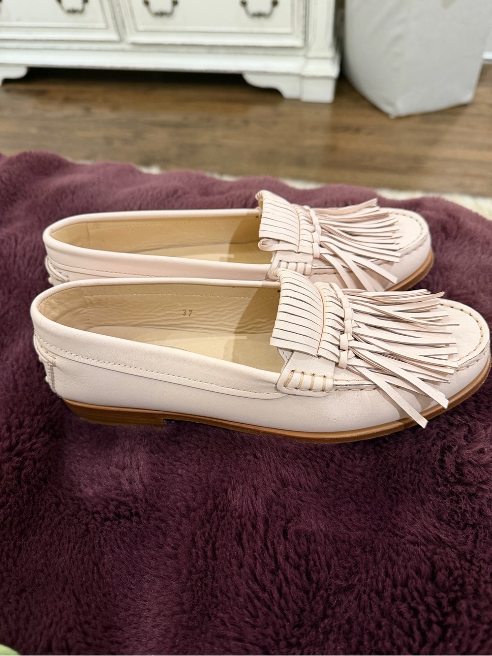 Women's Pink Fringe Leather Loafers